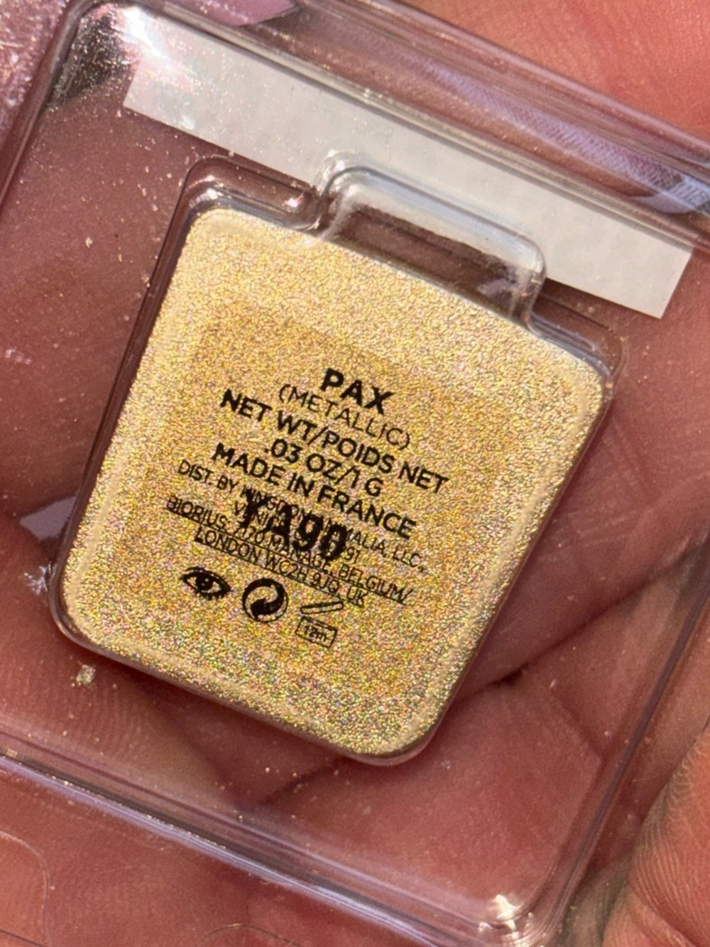 Hourglass Curator Refillable Eyeshadow - Picture 4 of 4
